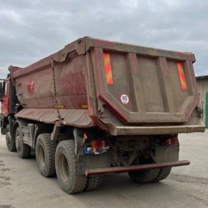 foto 8x8 dumper Tatra tipper Terrno