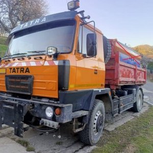 foto 4x4 tipper municipal Tatra 815