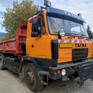 foto 4x4 tipper municipal Tatra 815