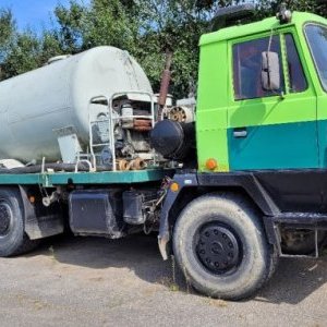 foto lime tank 6x6 Tatra 815